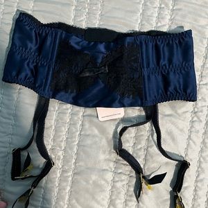 AP Stephanie suspender belt